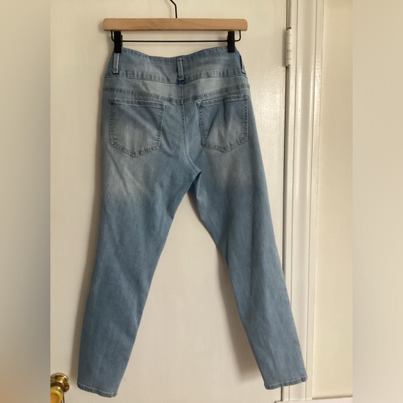 D.jeans with 3 buttons size 8 - Picture 5 of 6